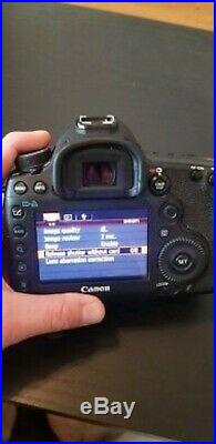 Canon EOS 5d mark III 22.3 MP Digital SLR Camera Black Body Only (damaged)